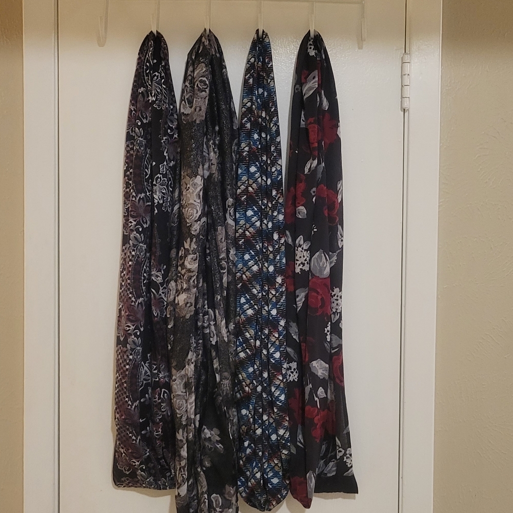 Bundle of infinity scarves